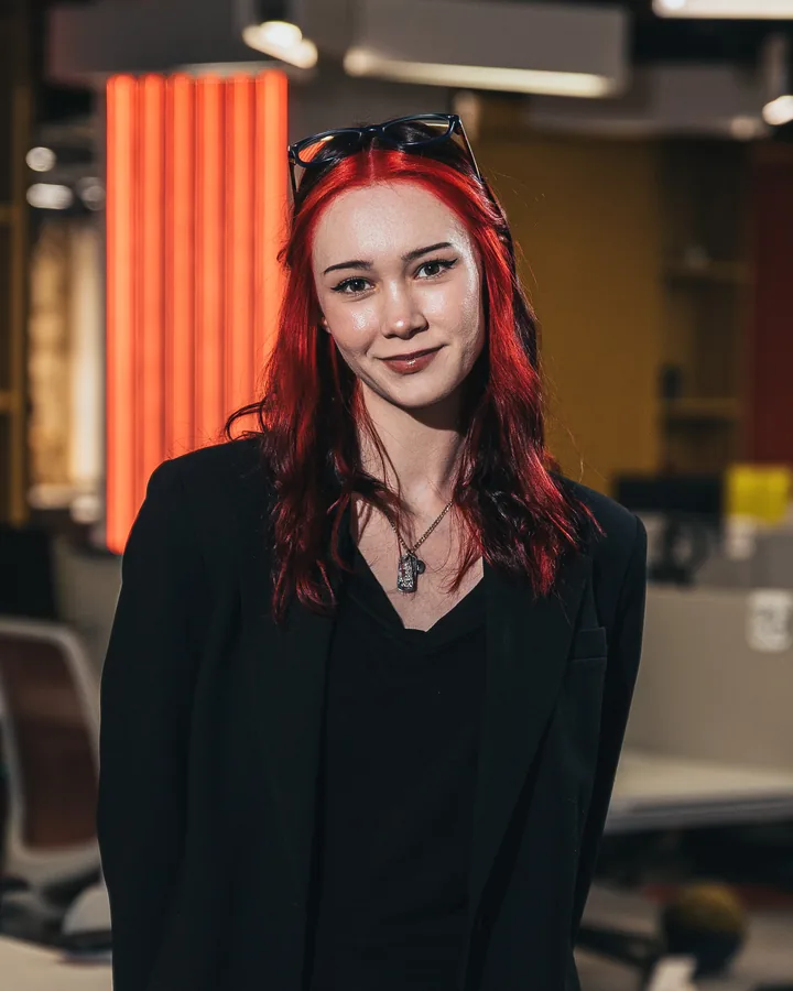 Ms Ariana, преподаватель английского языка JUST SPEAK IT